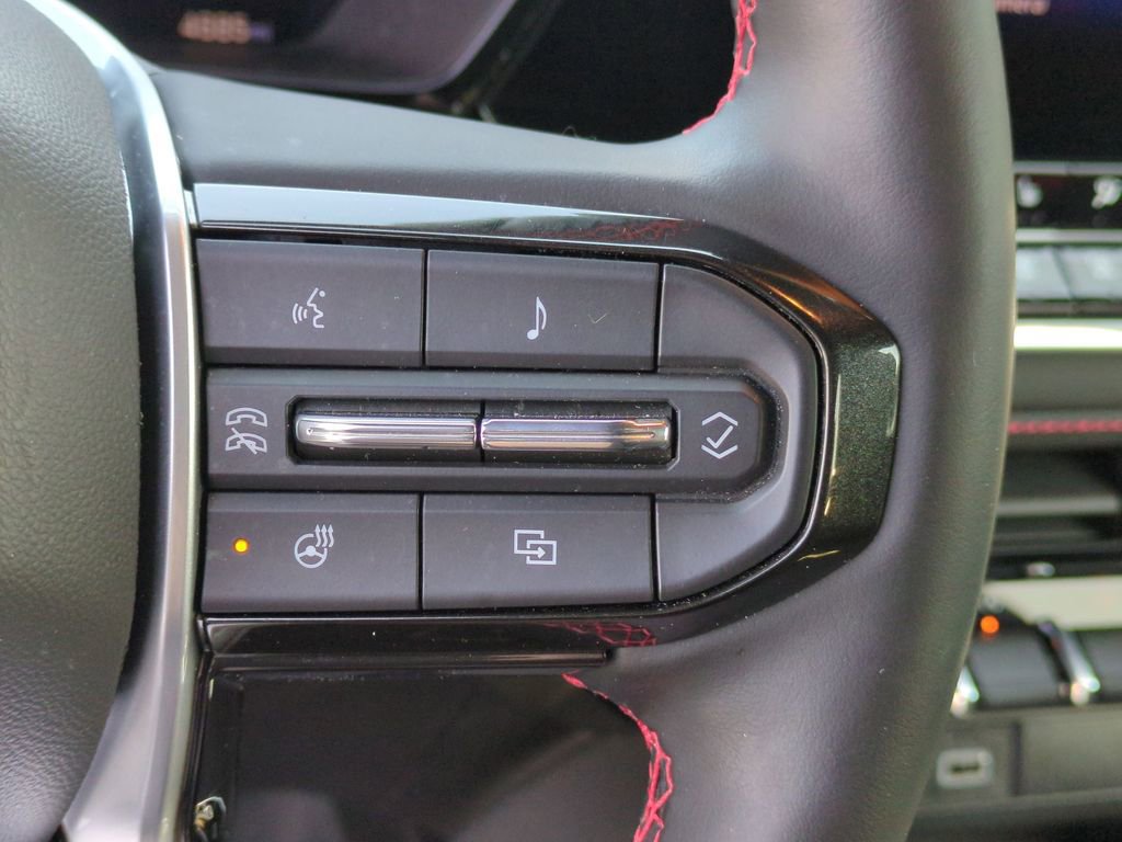 Certified 2025 Chevrolet Colorado Z71 w/ Z71 Convenience Package 2 image 13