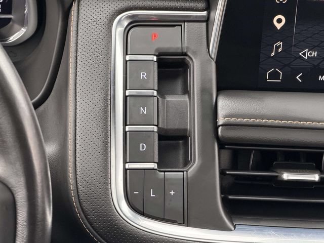 Used 2022 GMC Yukon AT4 w/ AT4 Premium Plus Package AWD/4WD image 16
