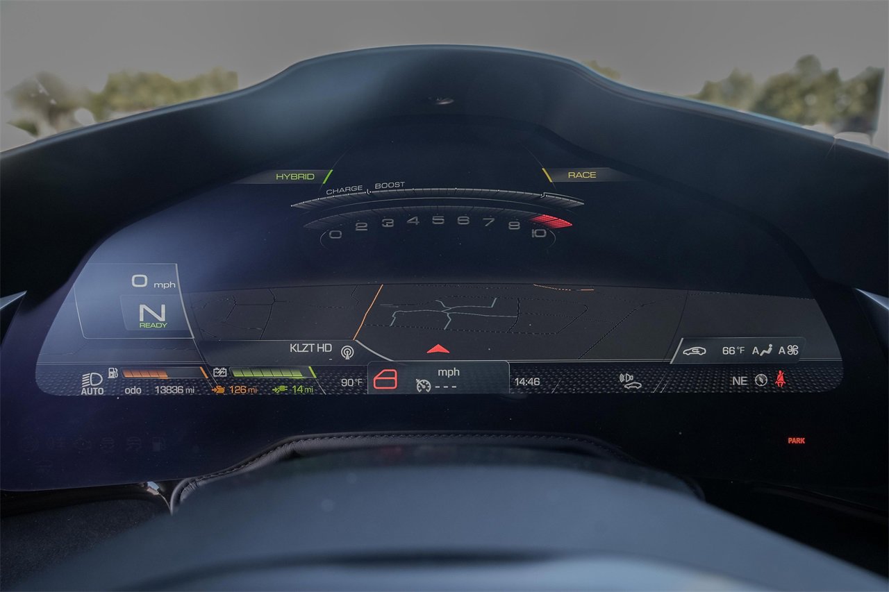 Used 2021 Ferrari SF90 Stradale Base image 26