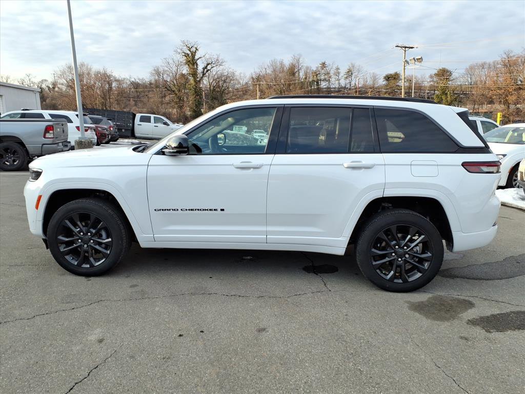 New 2026 Jeep Grand Cherokee Limited Reserve image 7