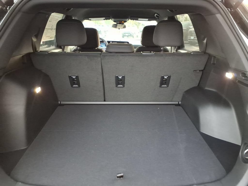 New 2027 Chevrolet Equinox LT FWD image 16