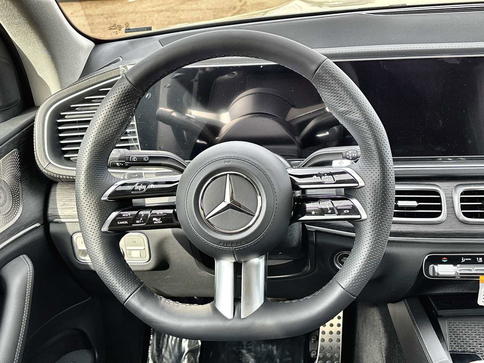 New 2026 Mercedes-Benz GLS 450 4MATIC image 21