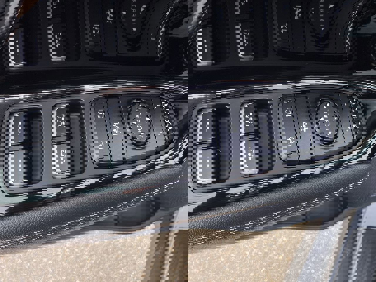 Used 2022 Kia Niro EX w/ Cold Weather Package image 18