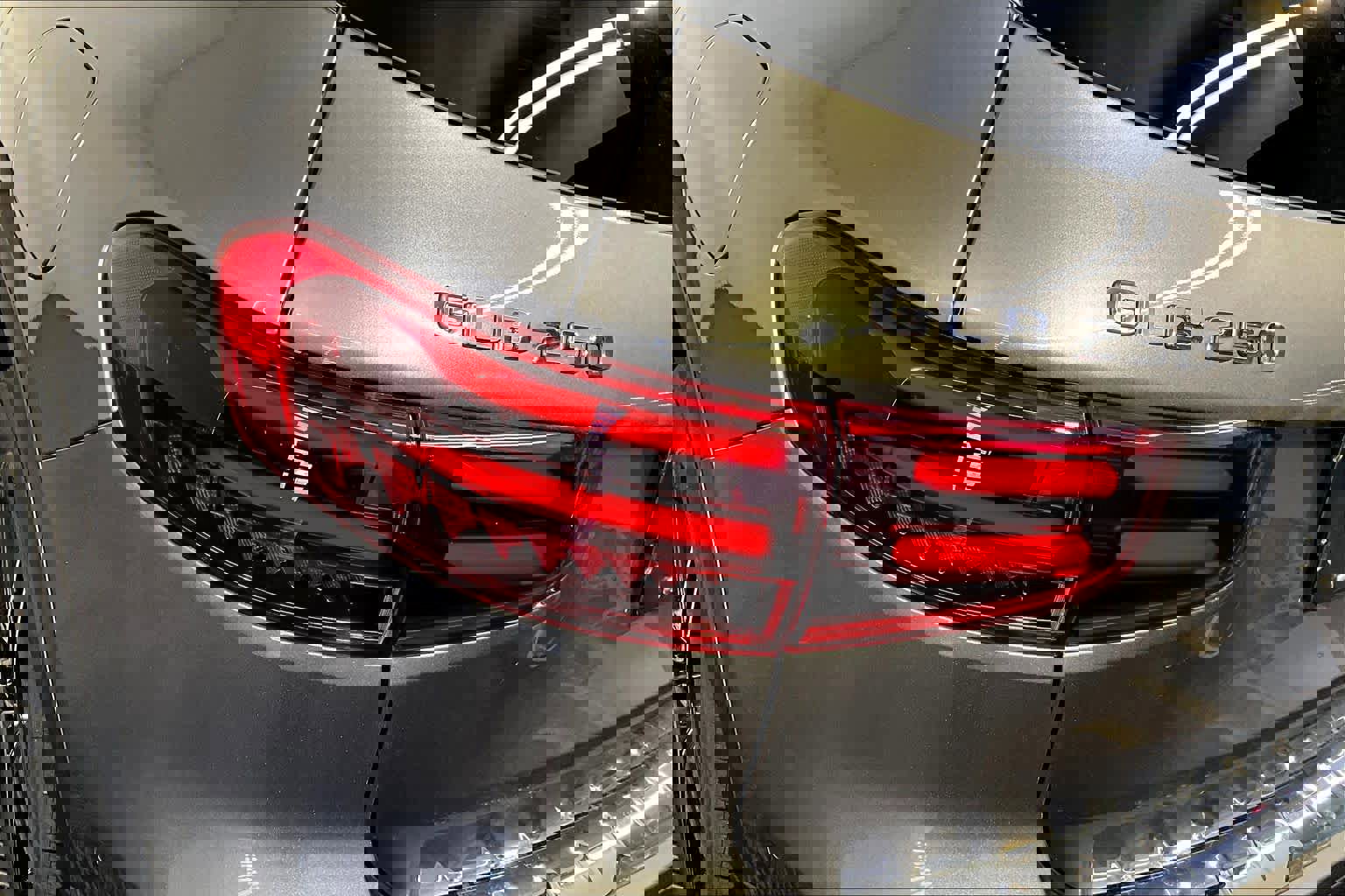 New 2026 Mercedes-Benz GLB 250 4MATIC image 5