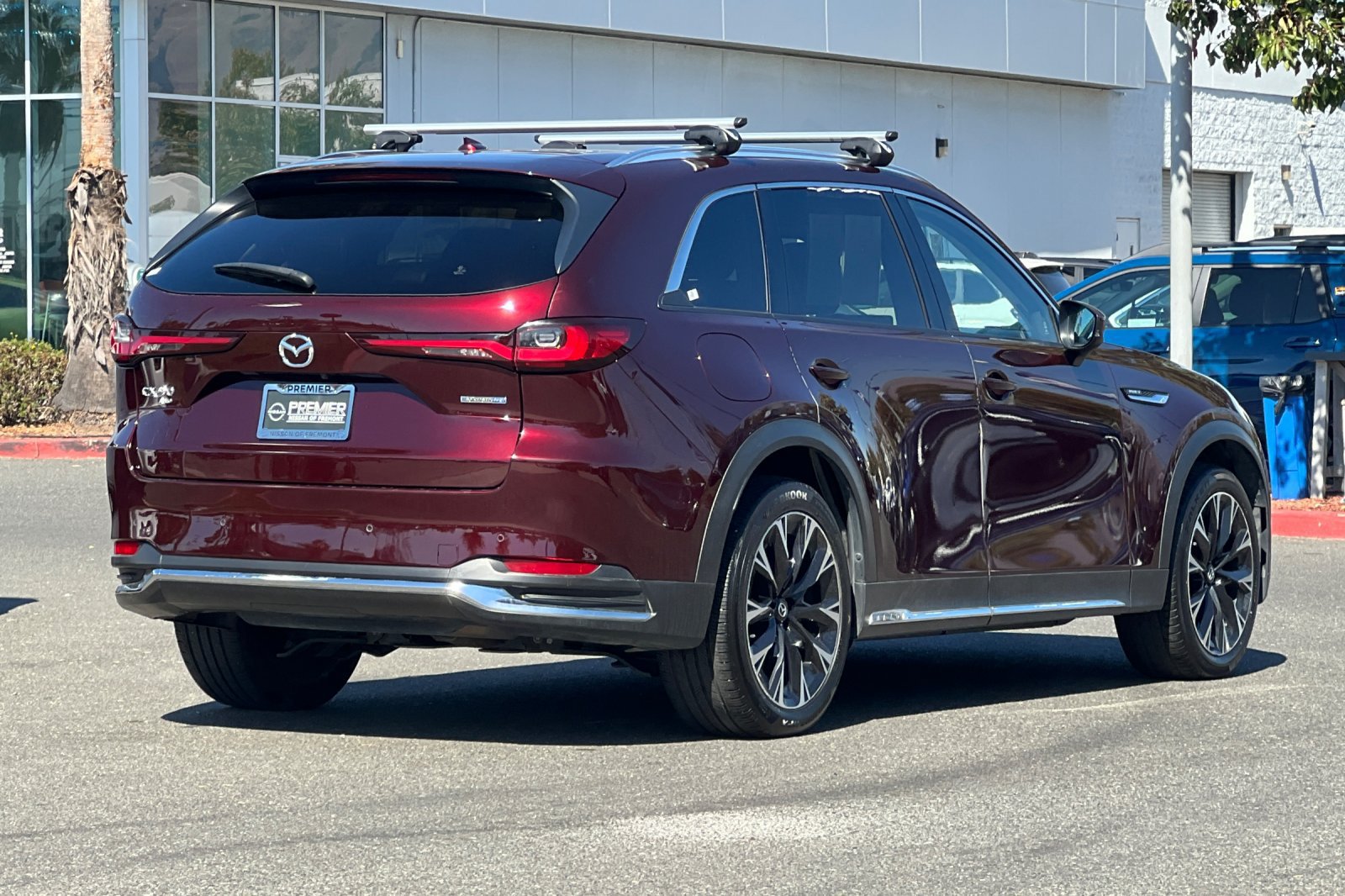 Used 2024 MAZDA CX-90 Plug-In Hybrid w/ Premium Pkg AWD/4WD image 4