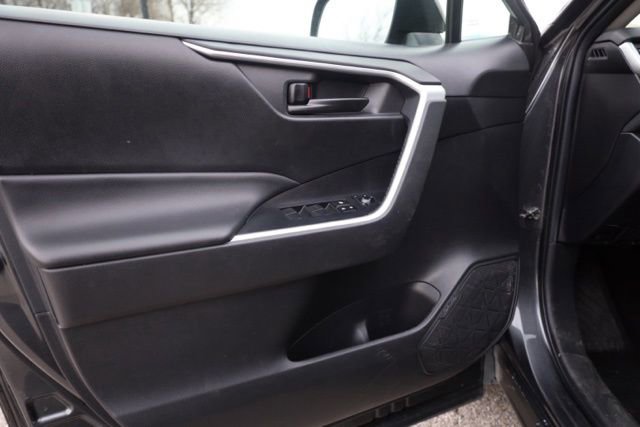 Used 2023 Toyota RAV4 LE image 20