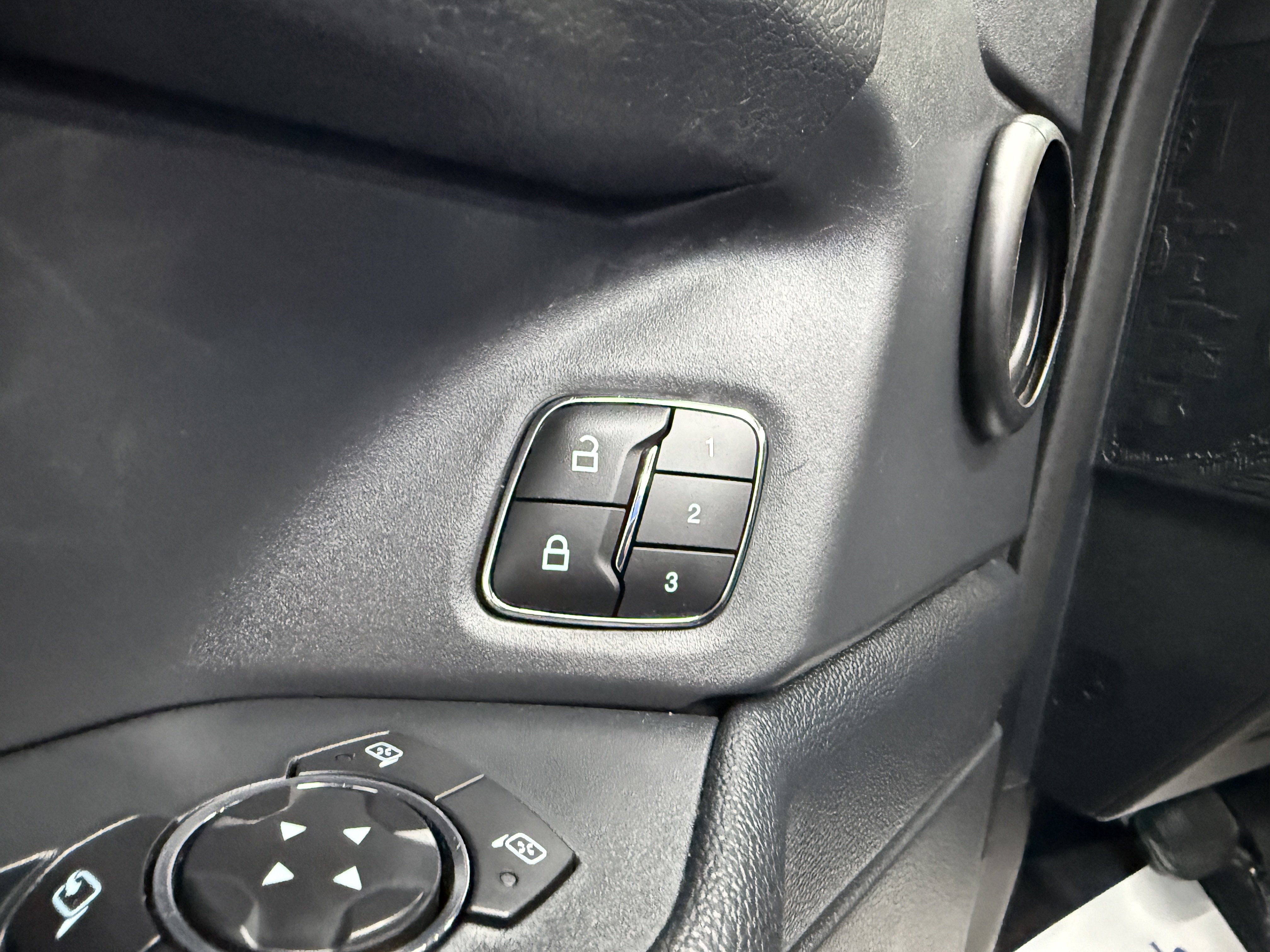 Used 2024 Ford Expedition Max Limited AWD/4WD image 10