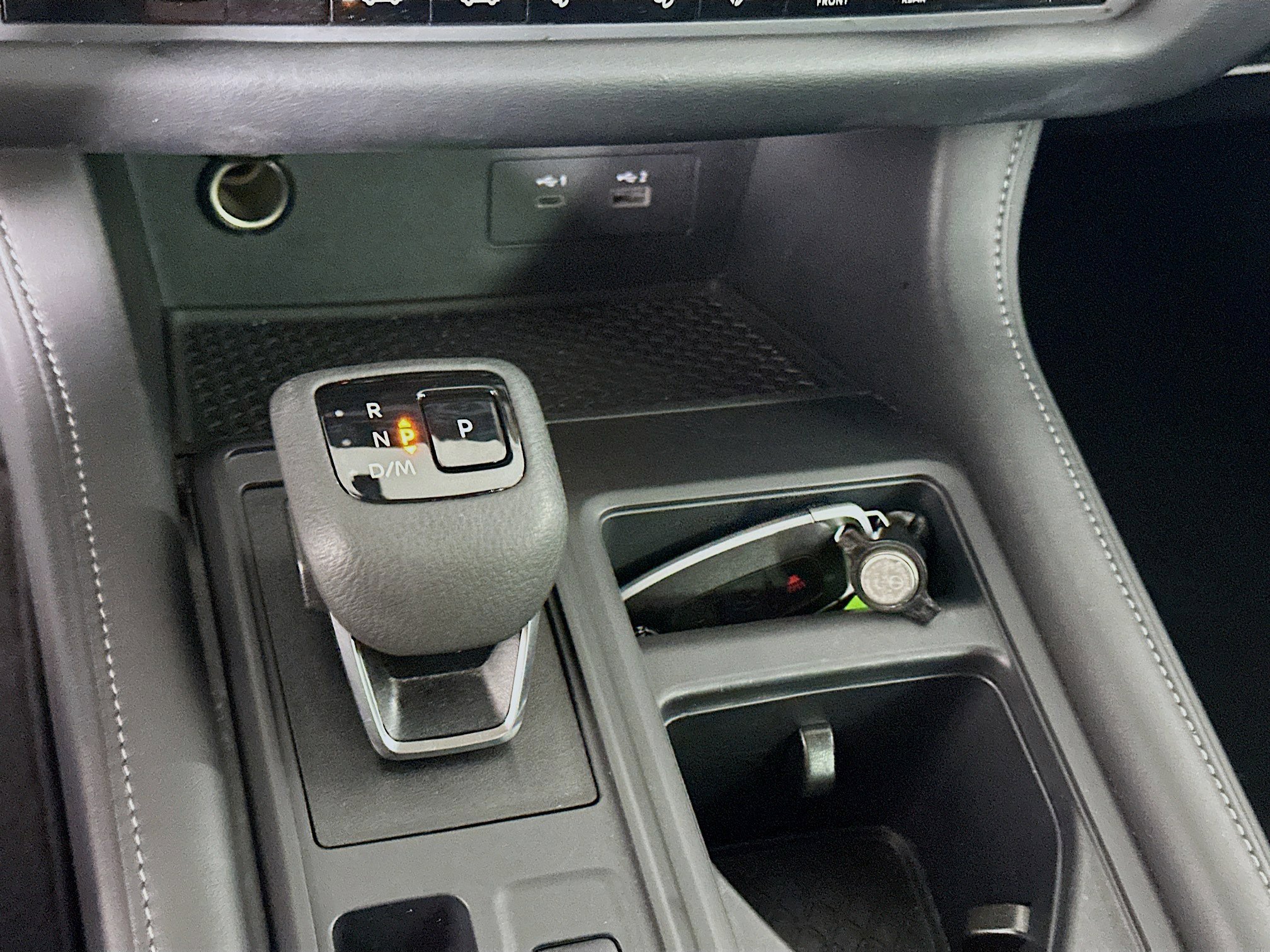 Used 2025 Nissan Pathfinder S image 24