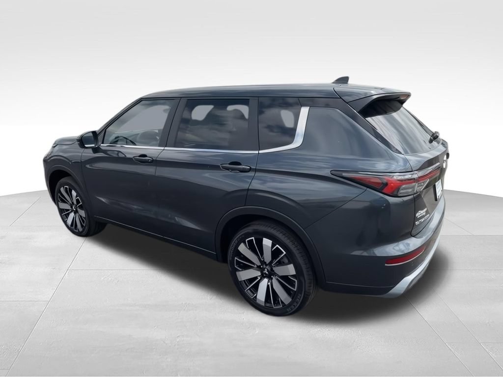 New 2026 Mitsubishi Outlander SE AWD/4WD image 6