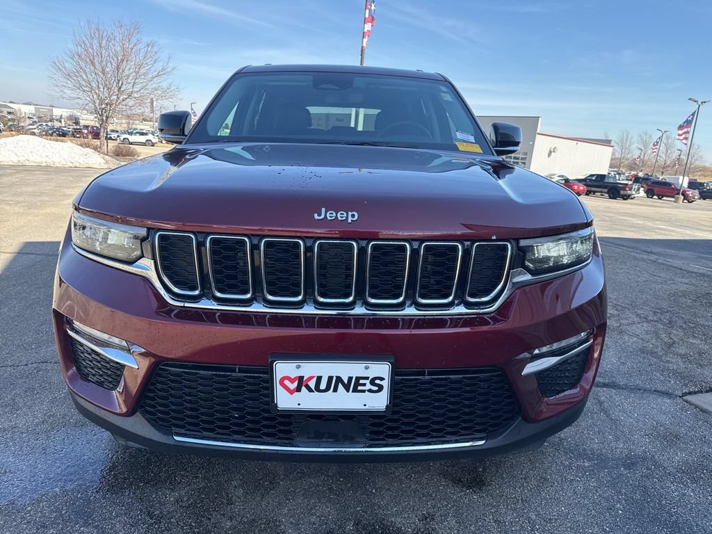 Used 2024 Jeep Grand Cherokee Limited AWD/4WD image 11