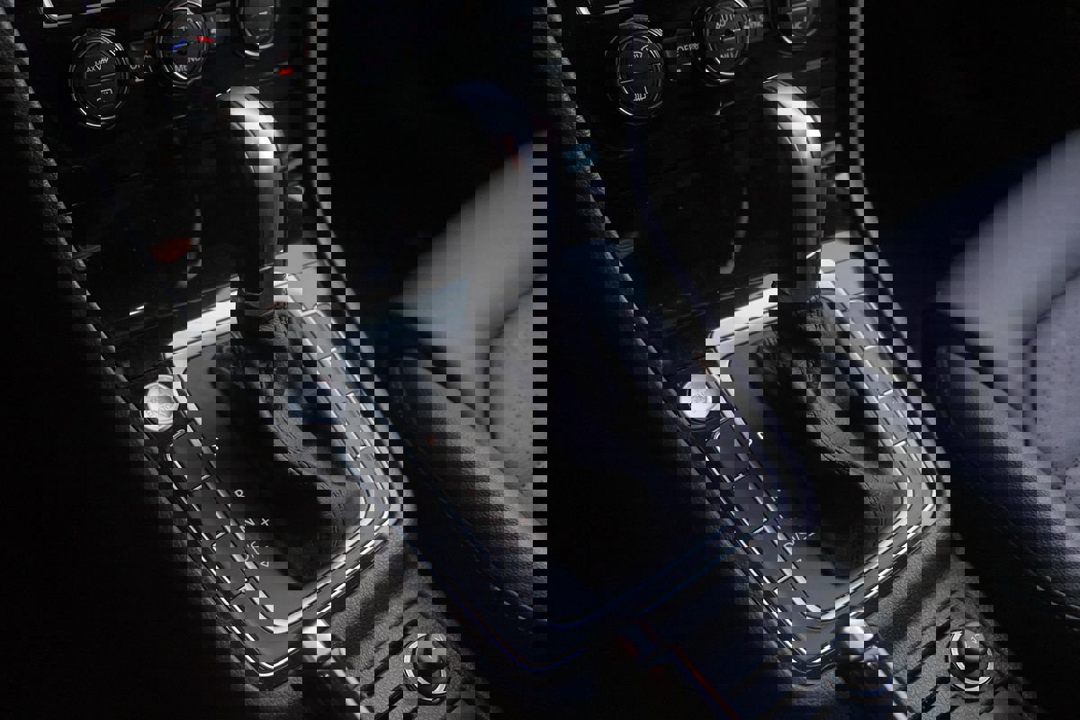 Used 2017 Volkswagen Golf SEL image 25