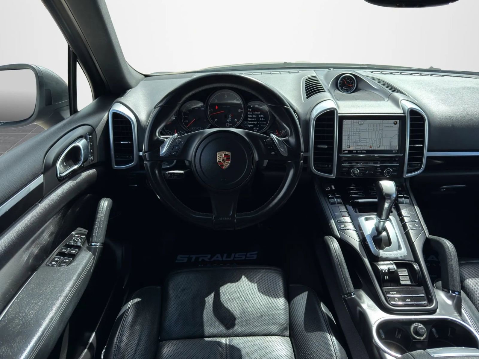 Used 2013 Porsche Cayenne Diesel AWD/4WD image 14