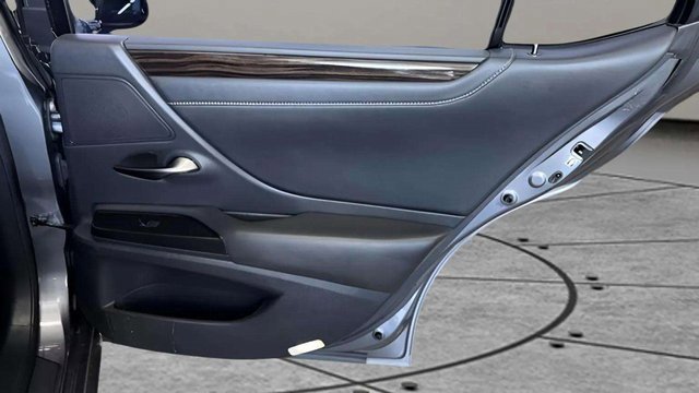 Used 2019 Lexus ES 300h image 15