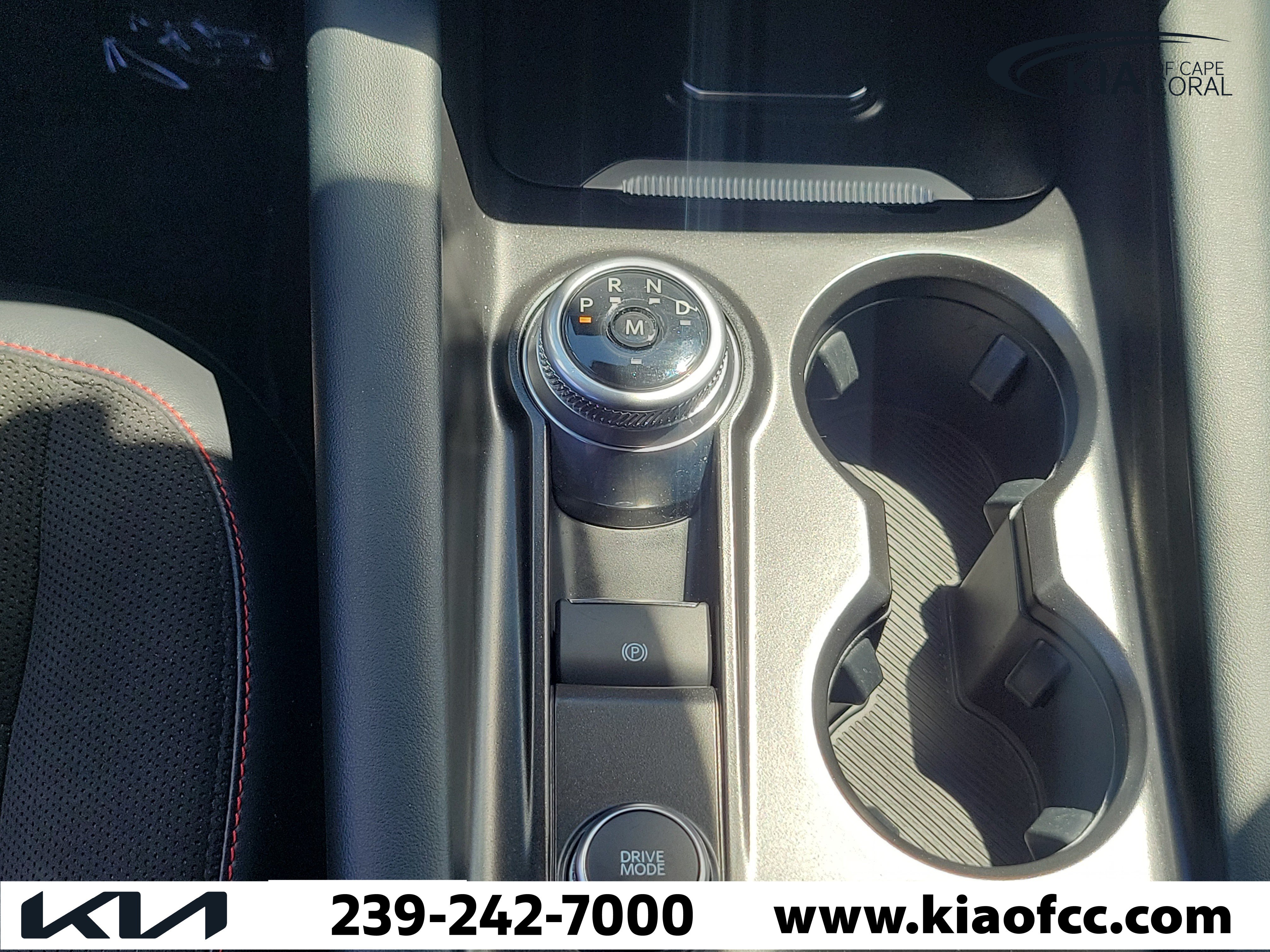 Used 2025 Ford Explorer ST AWD/4WD image 21