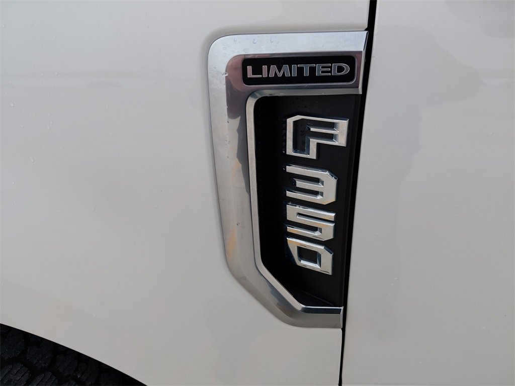Used 2022 Ford F350 Limited image 27