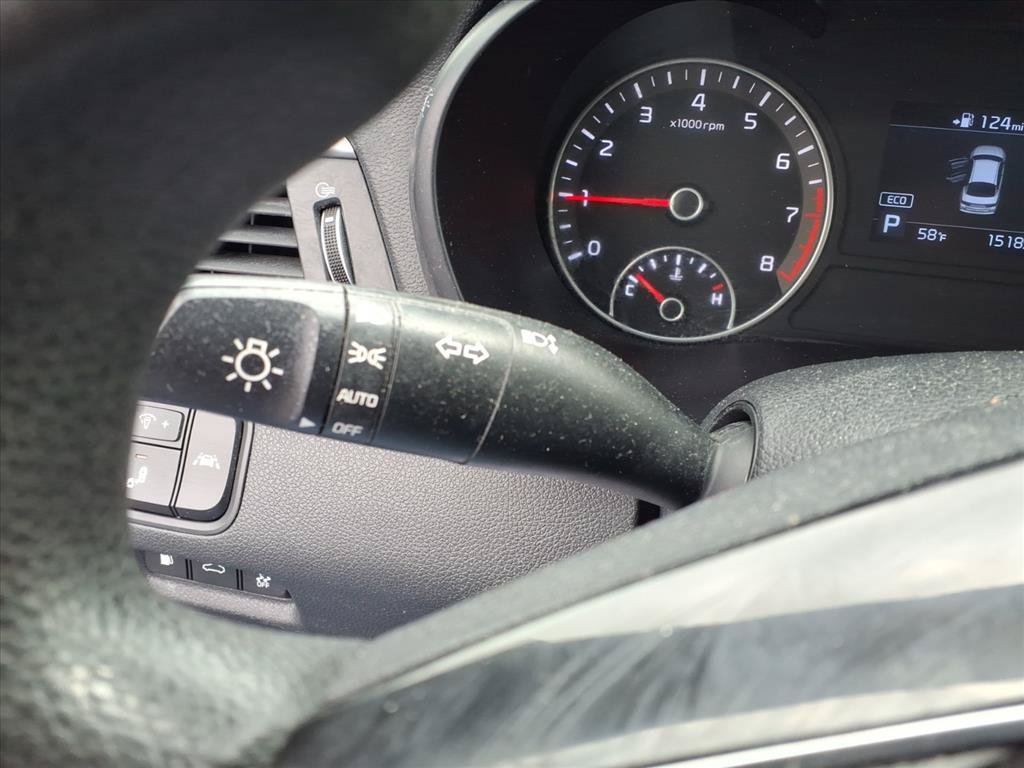 Used 2020 Kia Optima LX FWD image 17
