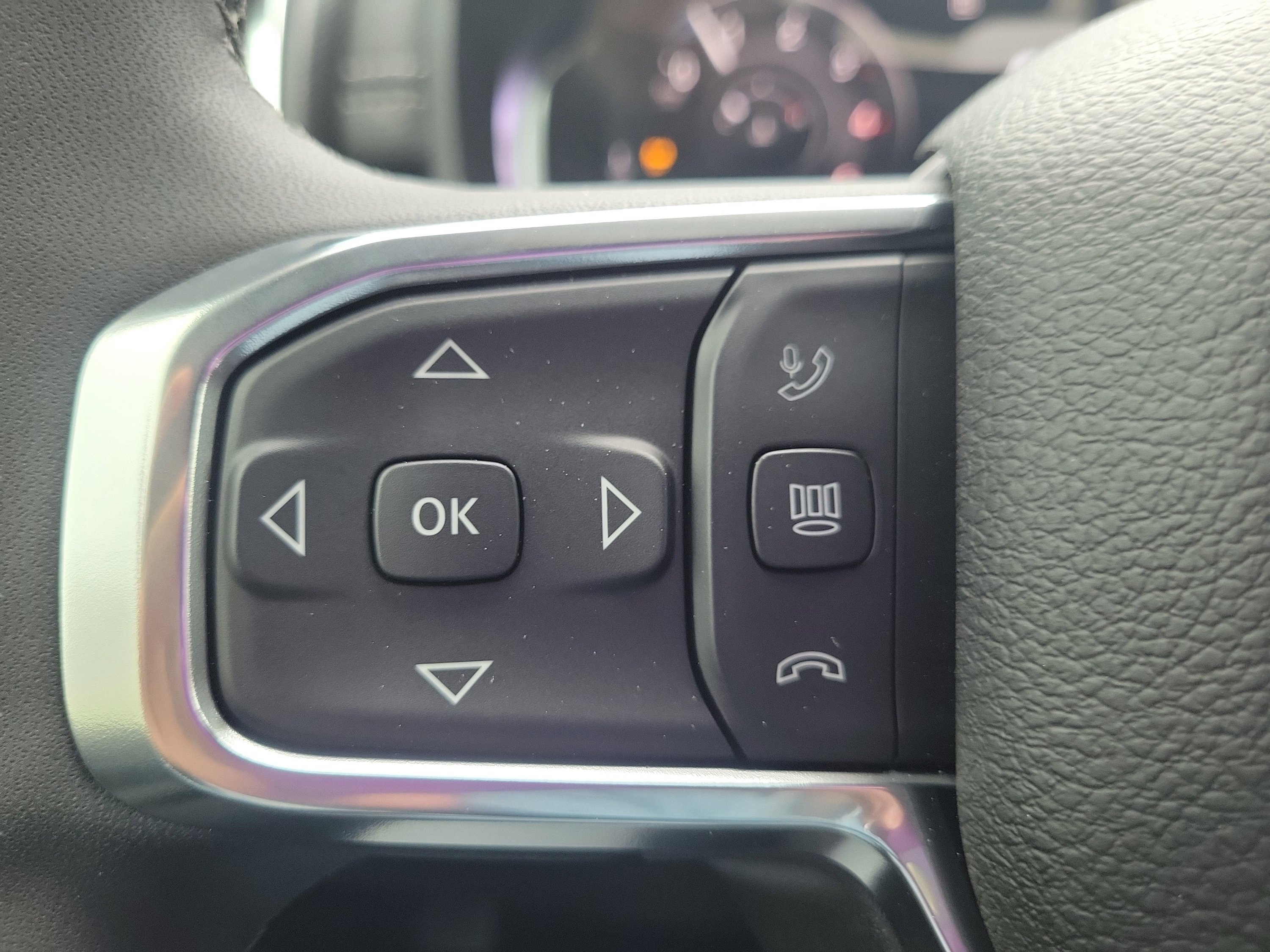 New 2026 RAM 2500 Laramie AWD/4WD image 28