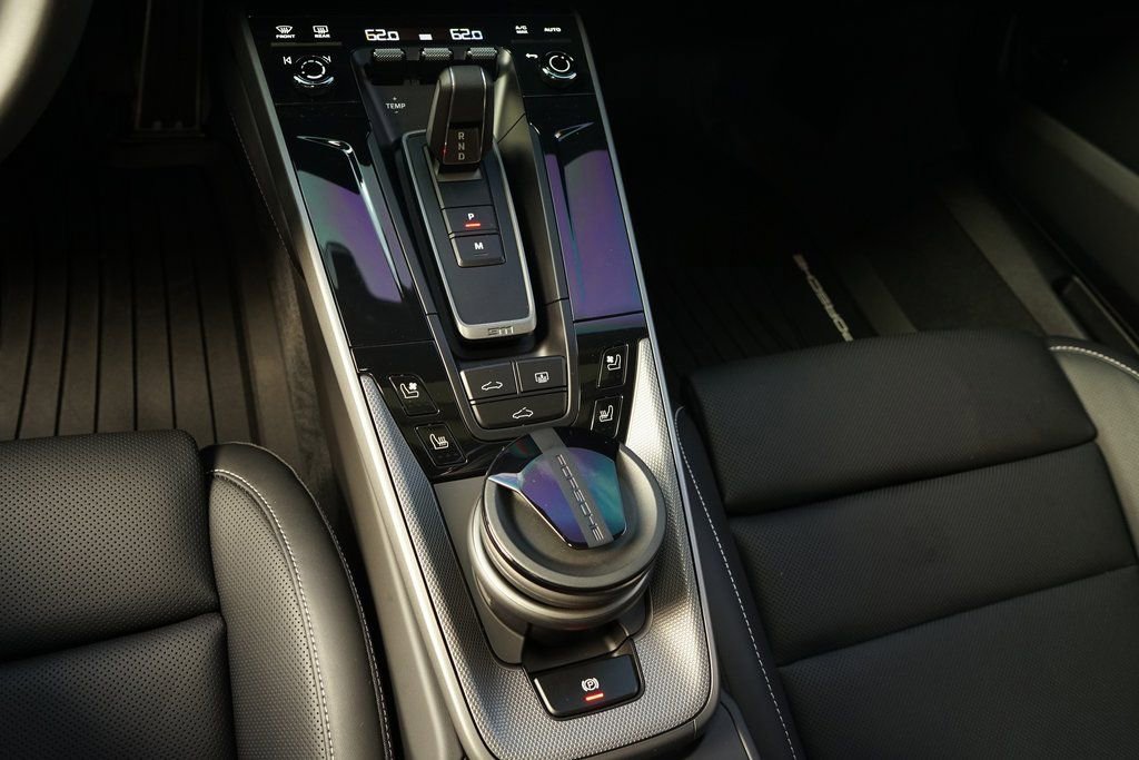 Used 2025 Porsche 911 Carrera image 21