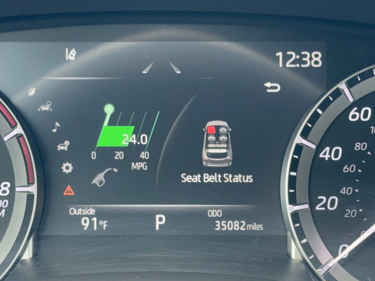 Used 2023 Toyota Highlander XLE FWD image 26
