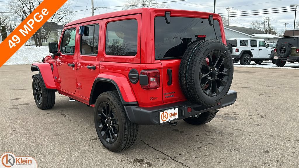 Used 2025 Jeep Wrangler Unlimited Sahara w/ Safety Group AWD/4WD image 6