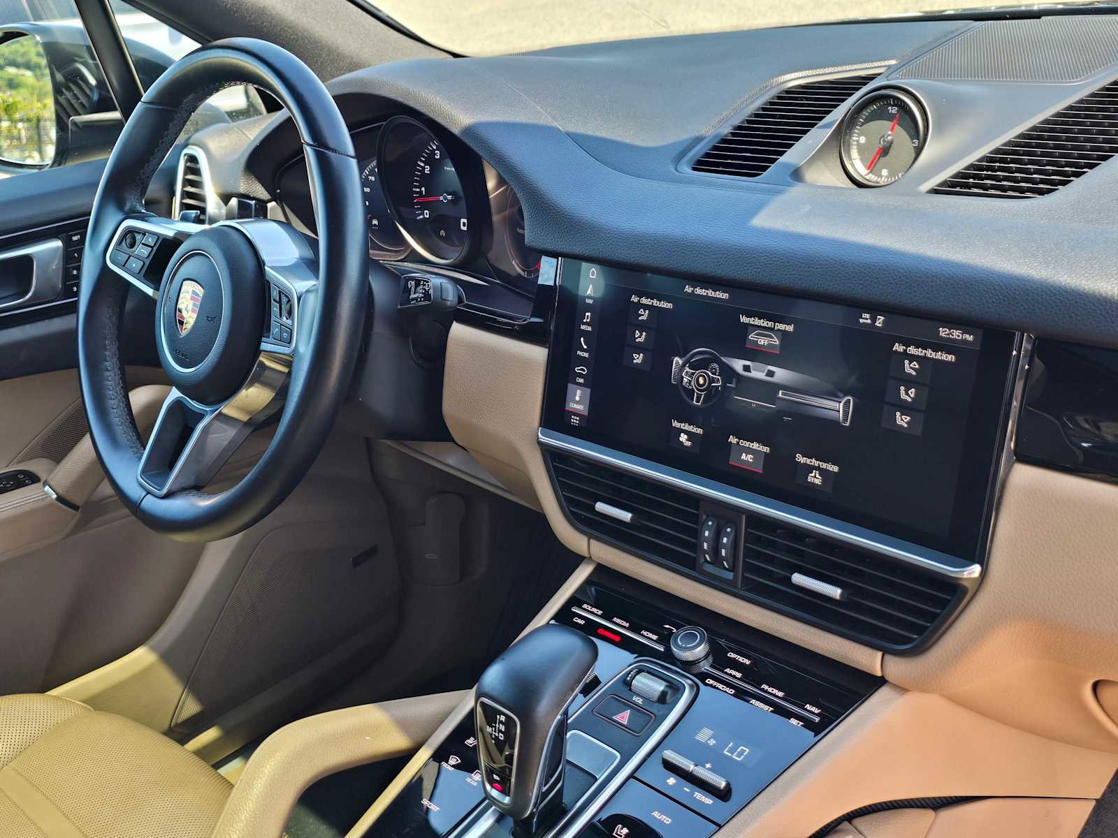 Used 2019 Porsche Cayenne AWD/4WD image 10