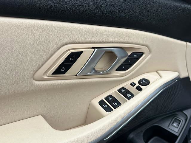 Certified 2025 BMW 330i xDrive Sedan w/ Premium Package image 17