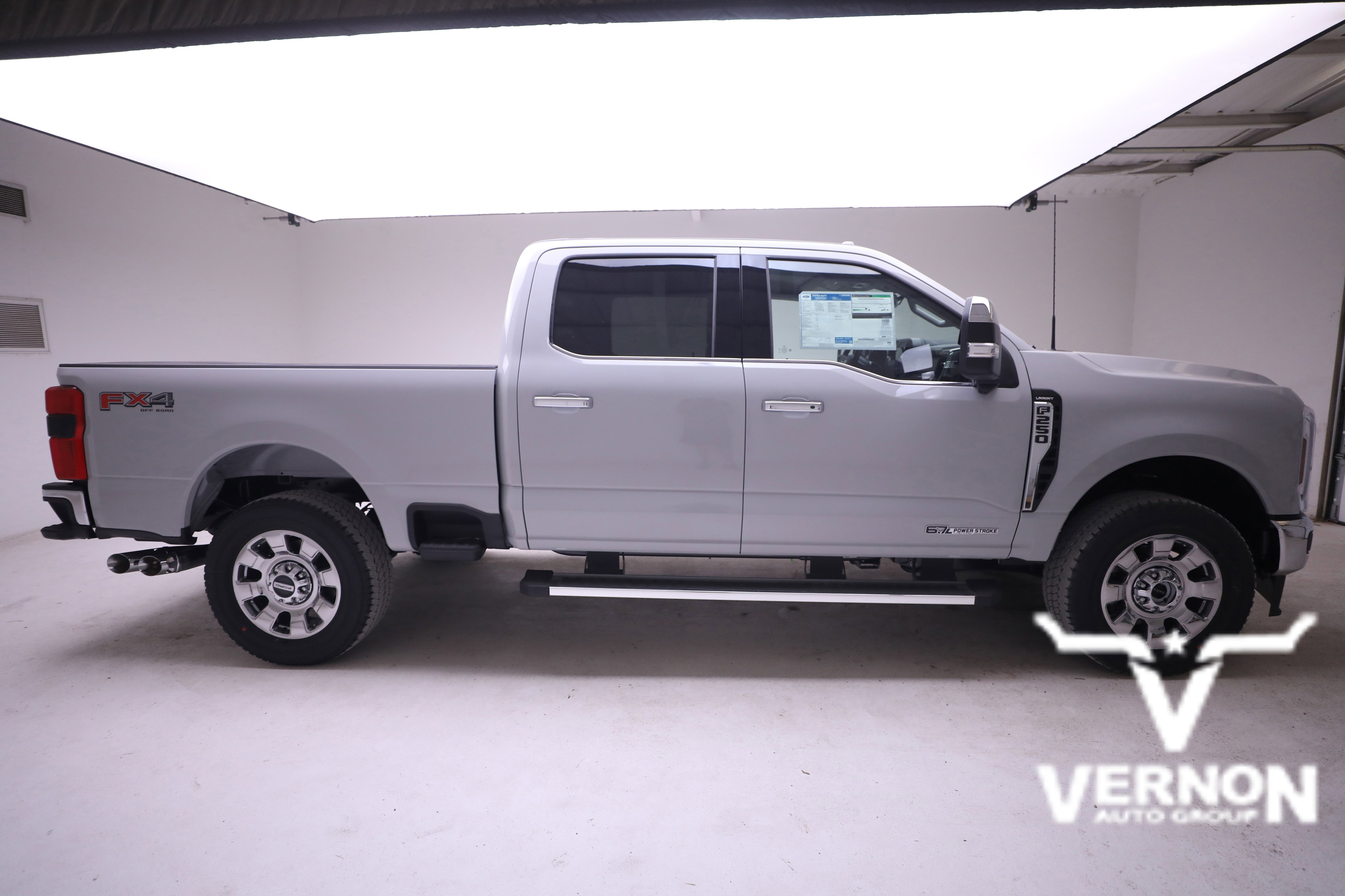 New 2026 Ford F250 Lariat w/ Chrome Package image 6