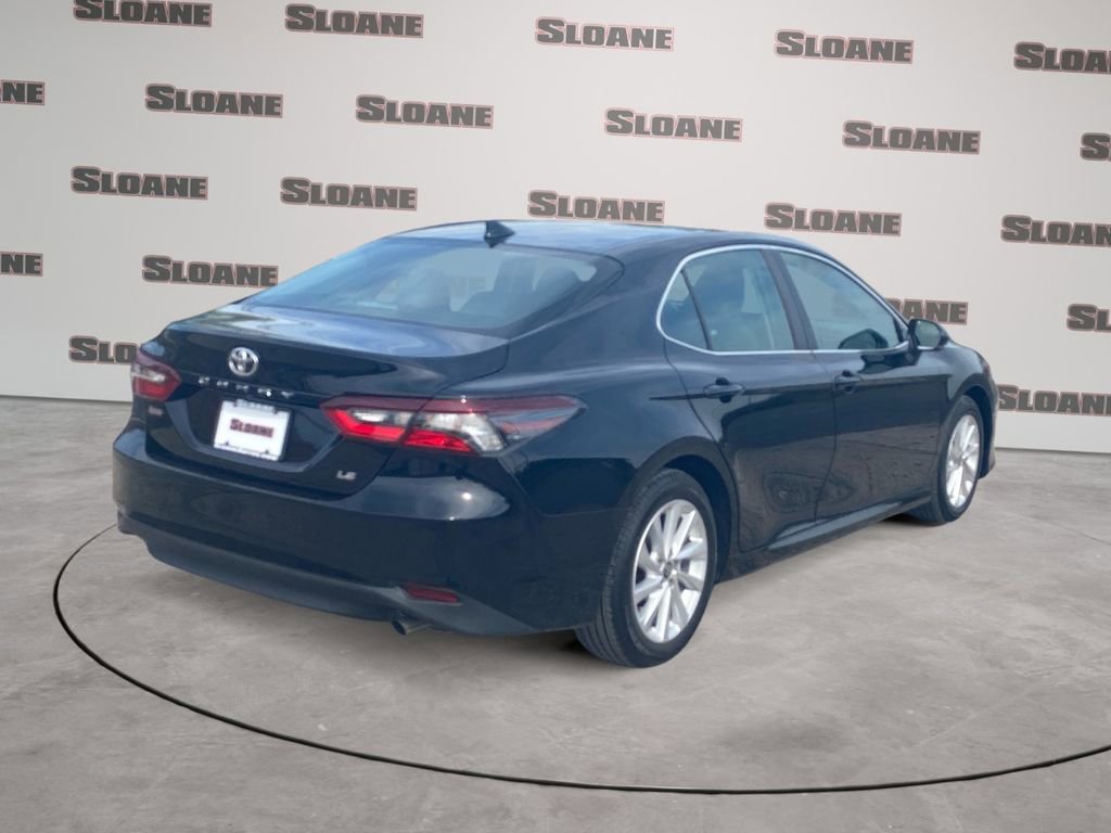 Used 2024 Toyota Camry LE FWD image 5