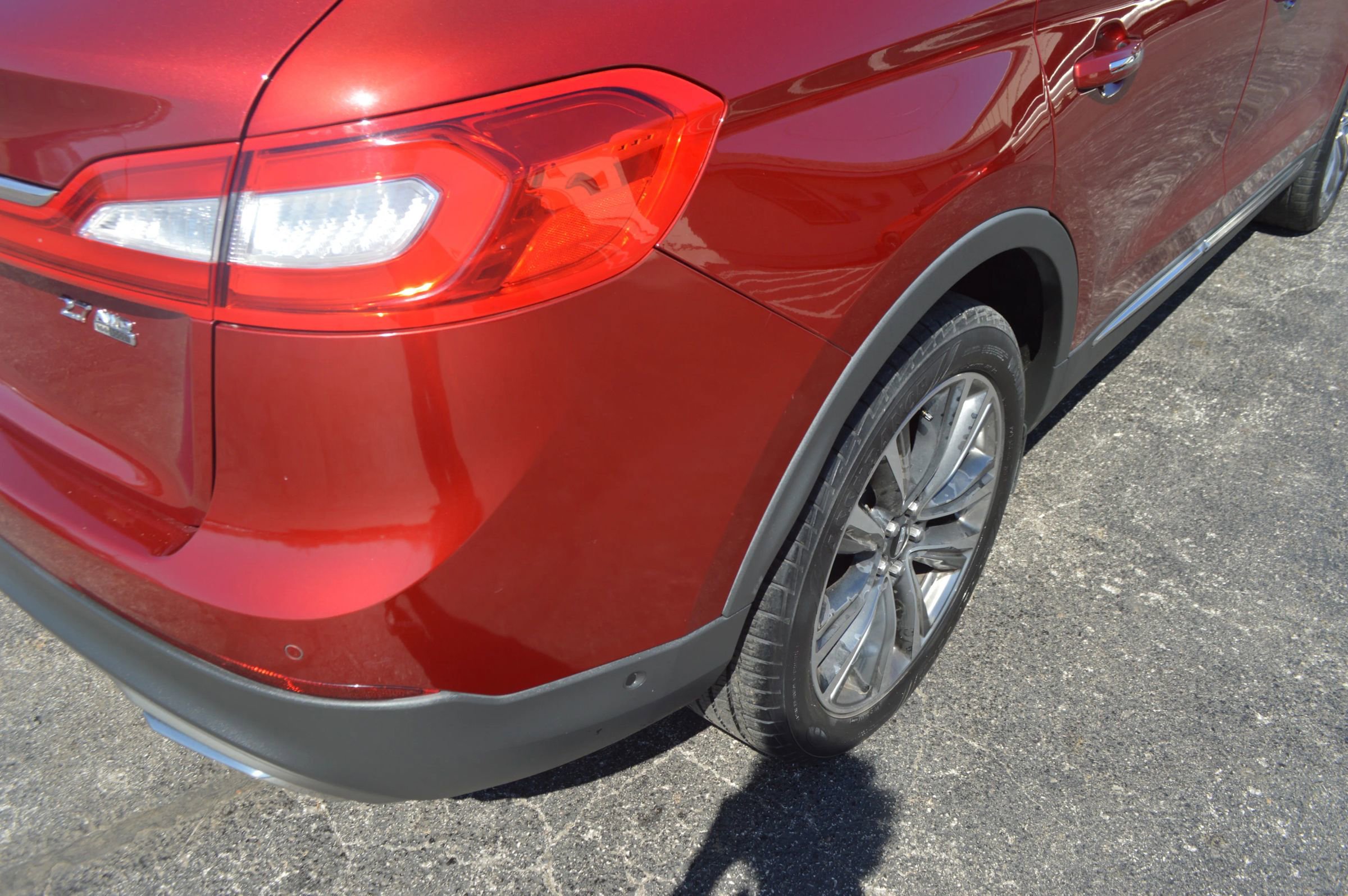 Used 2016 Lincoln MKX Reserve w/ Technology Package image 9