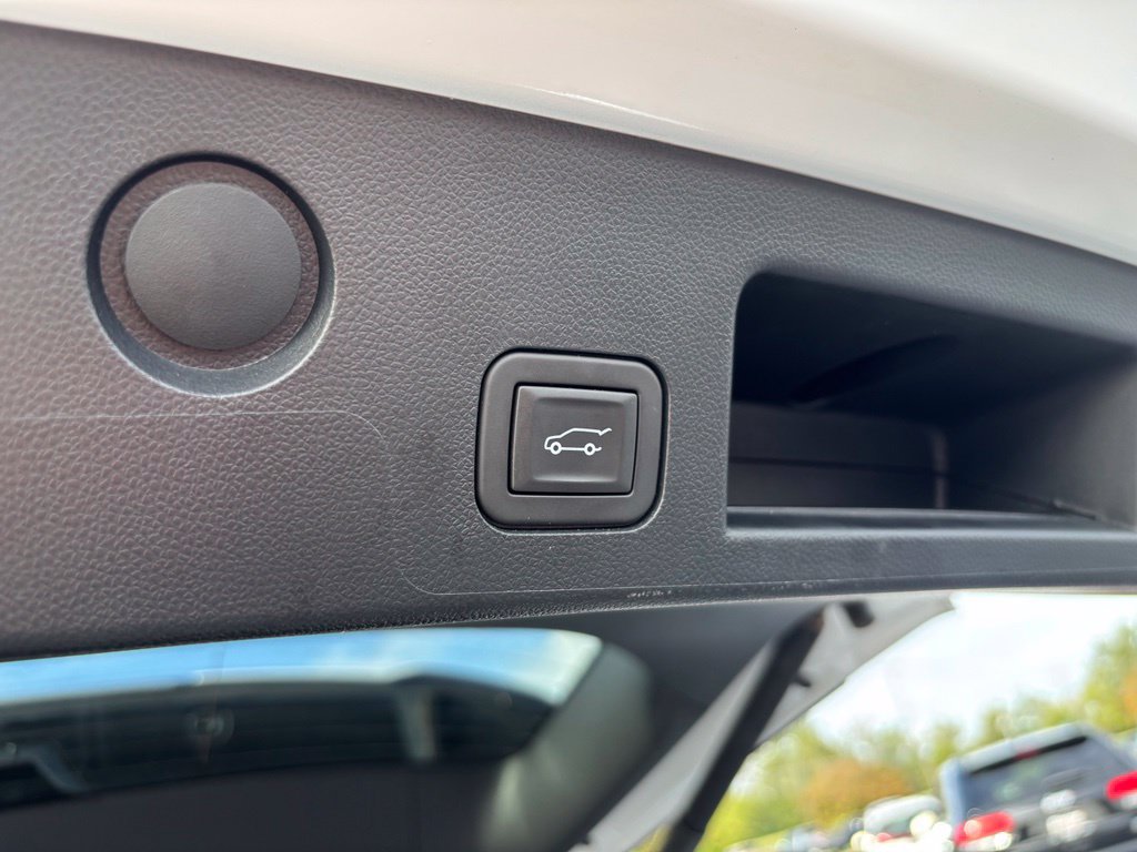 Used 2025 Chevrolet Equinox LT w/ Convenience Package II FWD image 20
