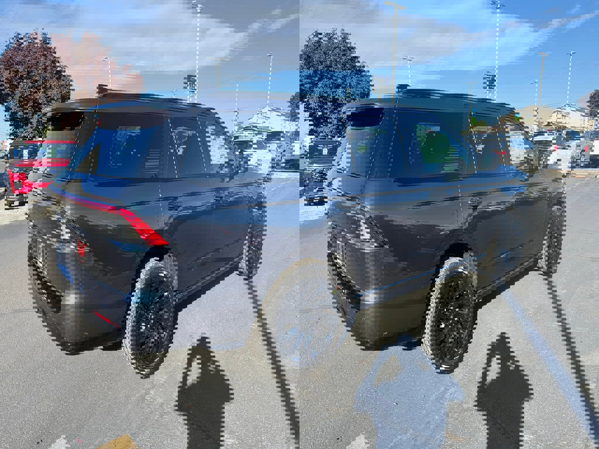 New 2025 Lincoln Navigator Reserve w/ Jet Appearance Package image 3