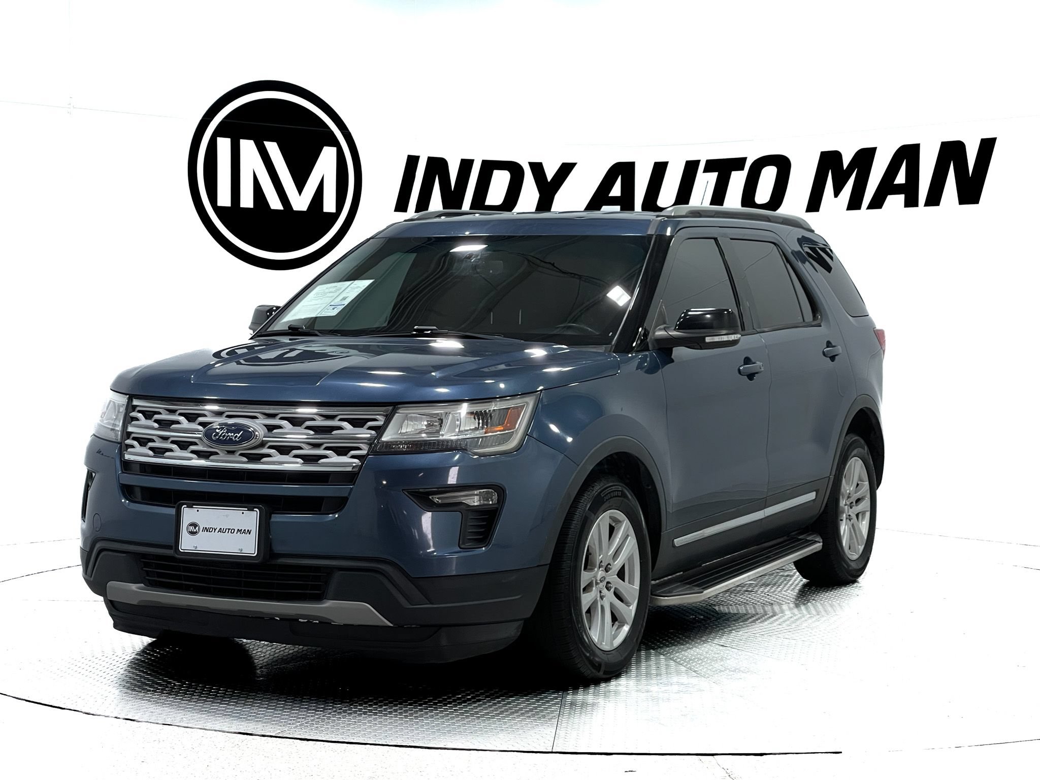 Used 2018 Ford Explorer XLT w/ Equipment Group 201A AWD/4WD image 8