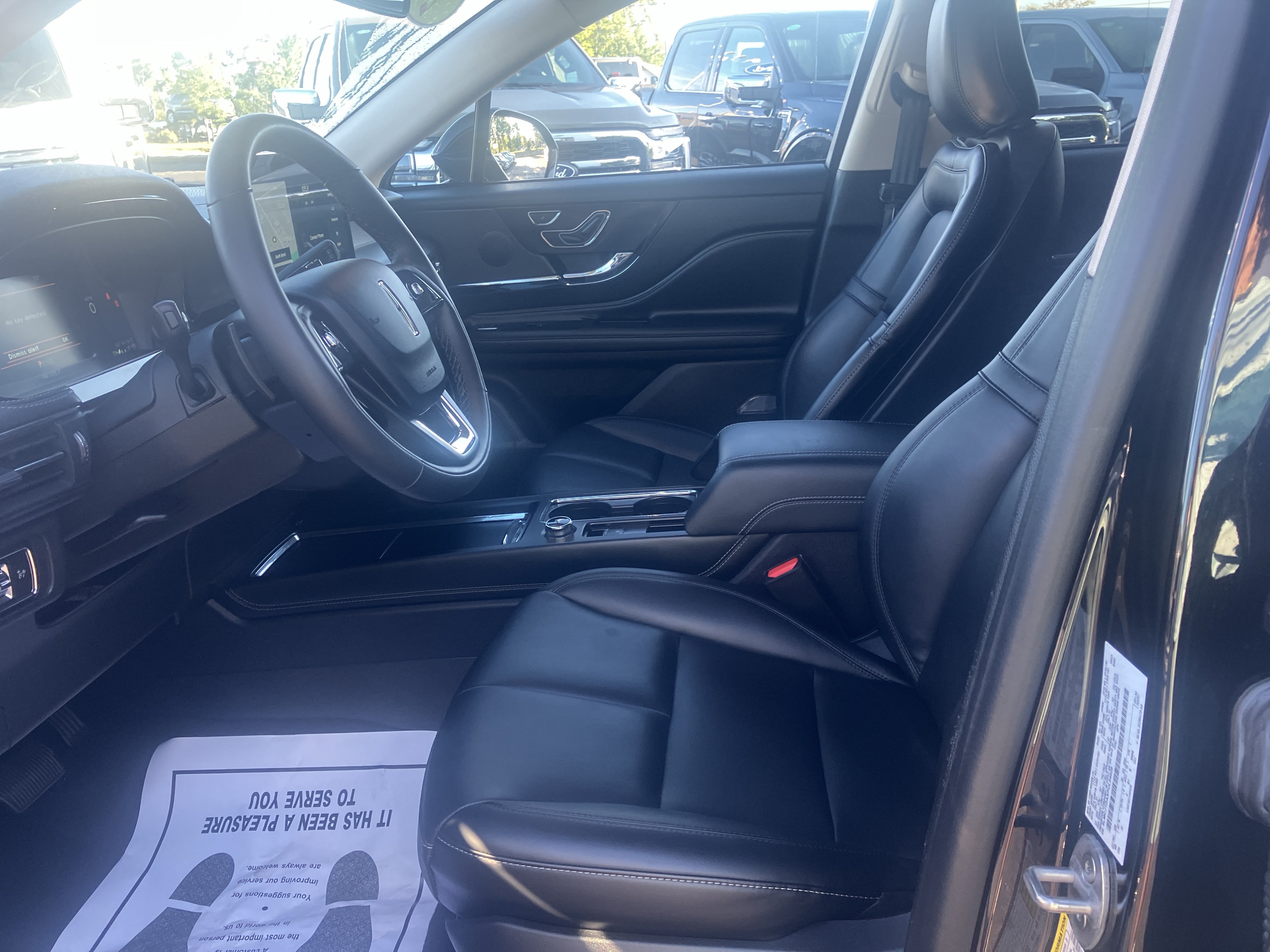 Used 2023 Lincoln Corsair AWD image 19