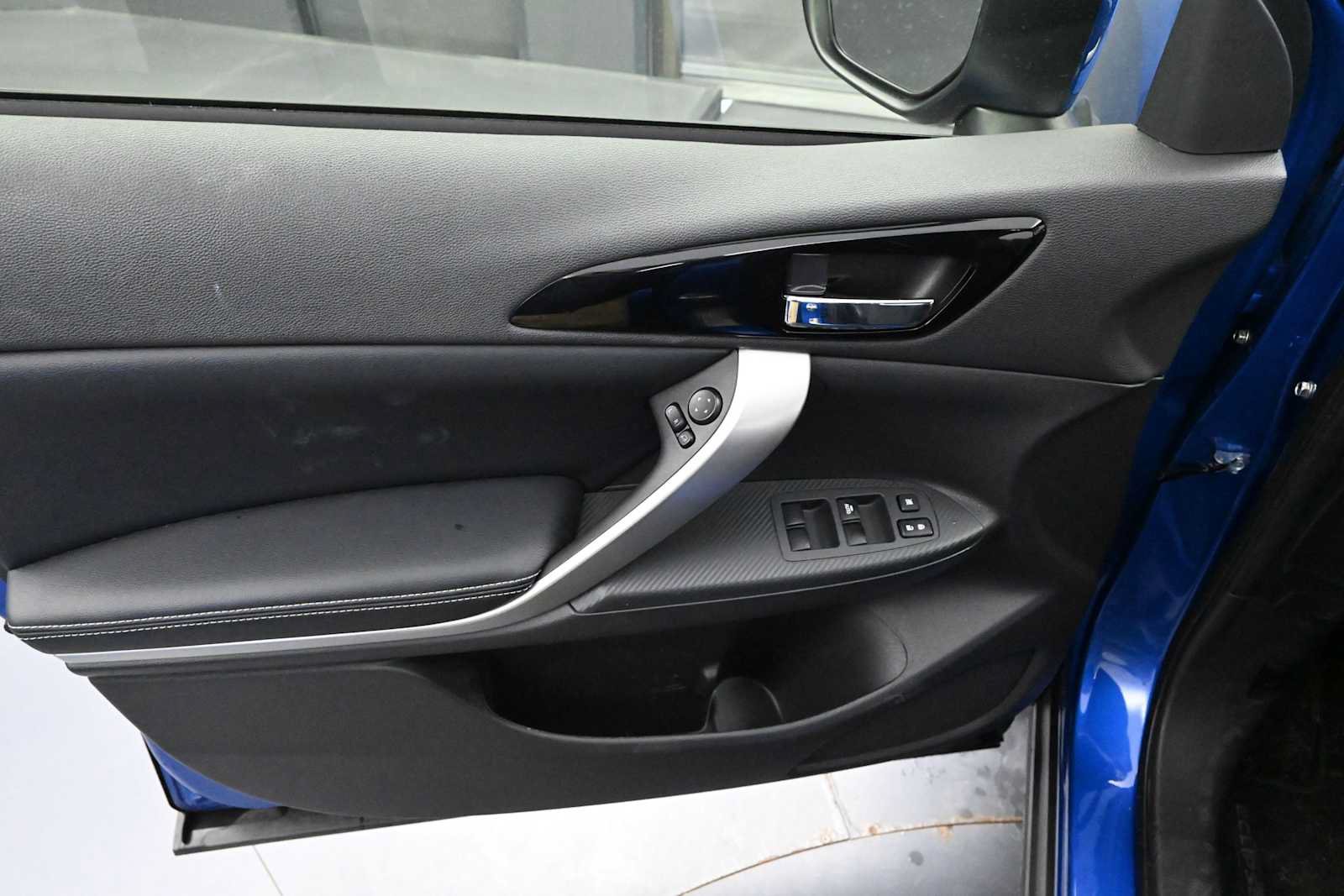 Used 2025 Mitsubishi Eclipse Cross SE AWD/4WD image 11