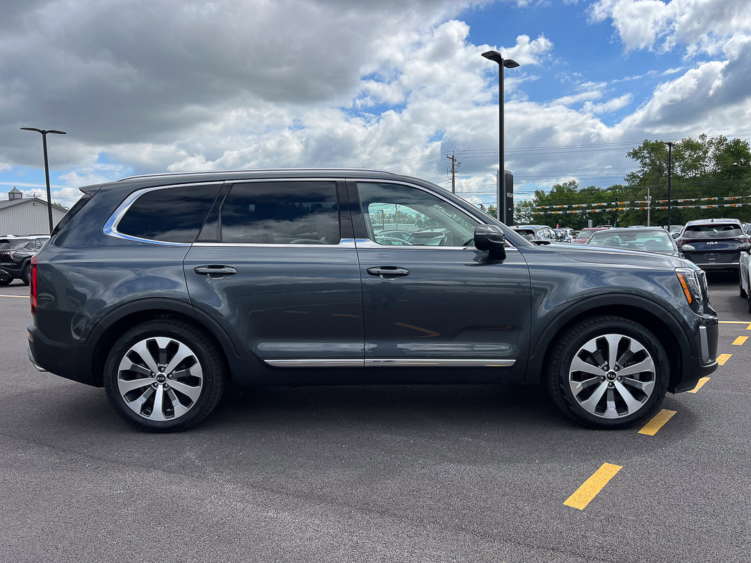 Used 2020 Kia Telluride EX w/ EX Premium Package AWD/4WD image 13