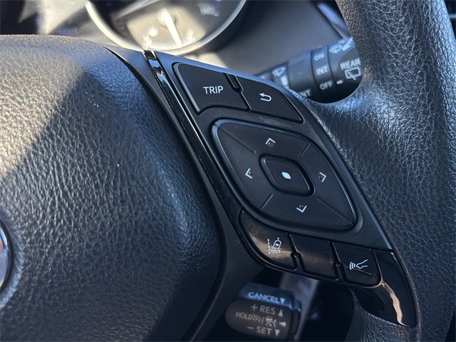 Used 2020 Toyota C-HR LE image 20