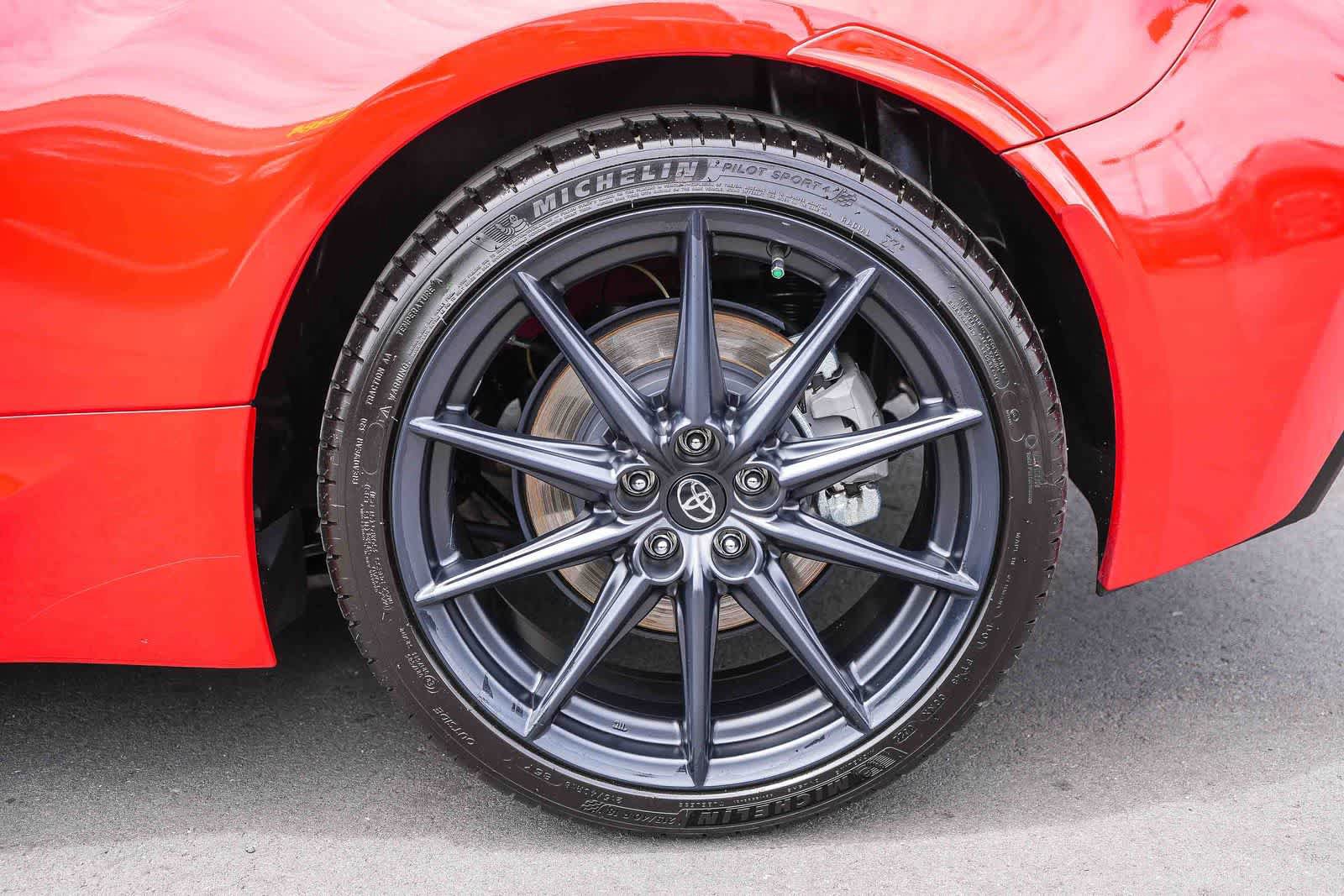 Used 2023 Toyota GR86 Premium RWD image 10