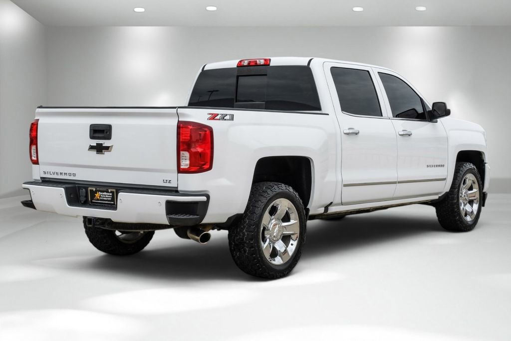 Used 2018 Chevrolet Silverado 1500 LTZ Z71 w/ LTZ Plus Package AWD/4WD image 6
