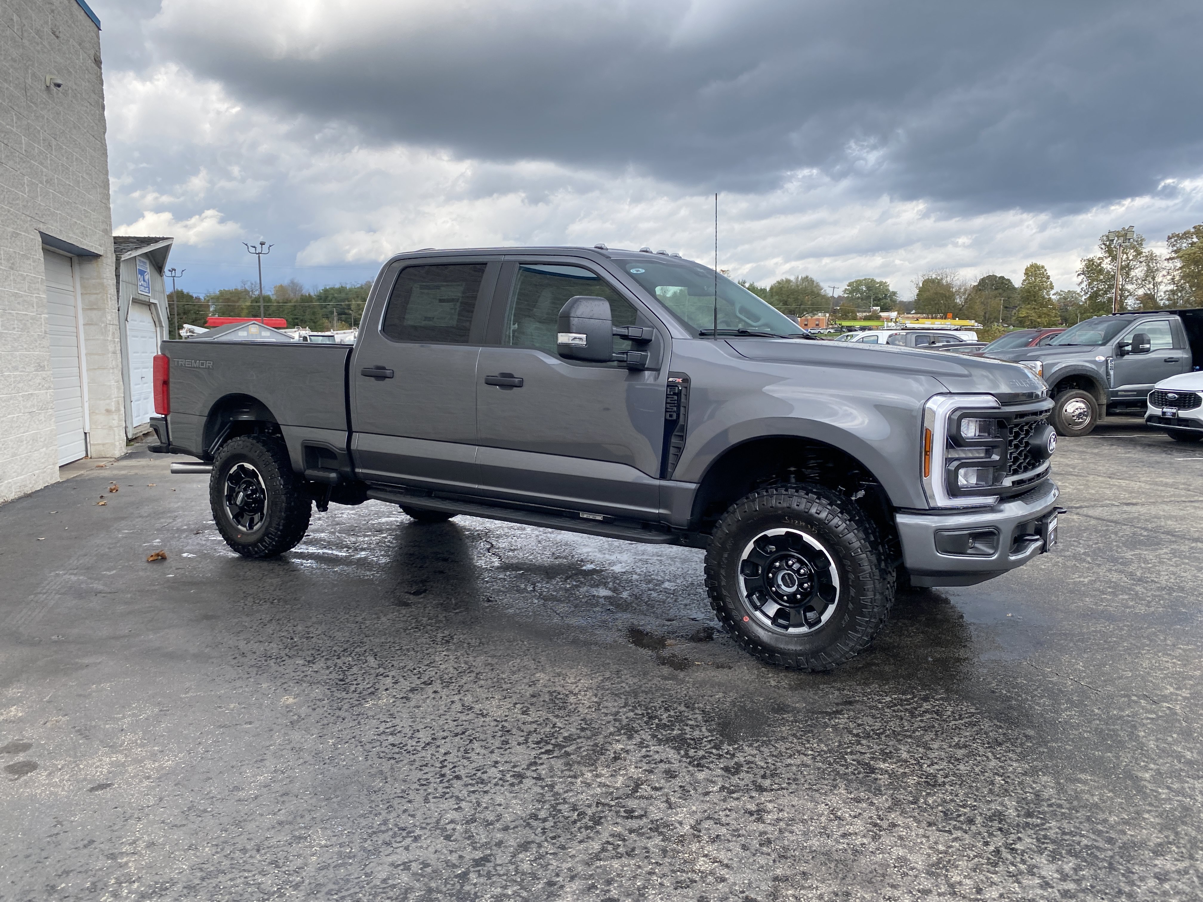 New 2027 Ford F250 XL w/ Tremor Off-Road Package AWD/4WD image 13