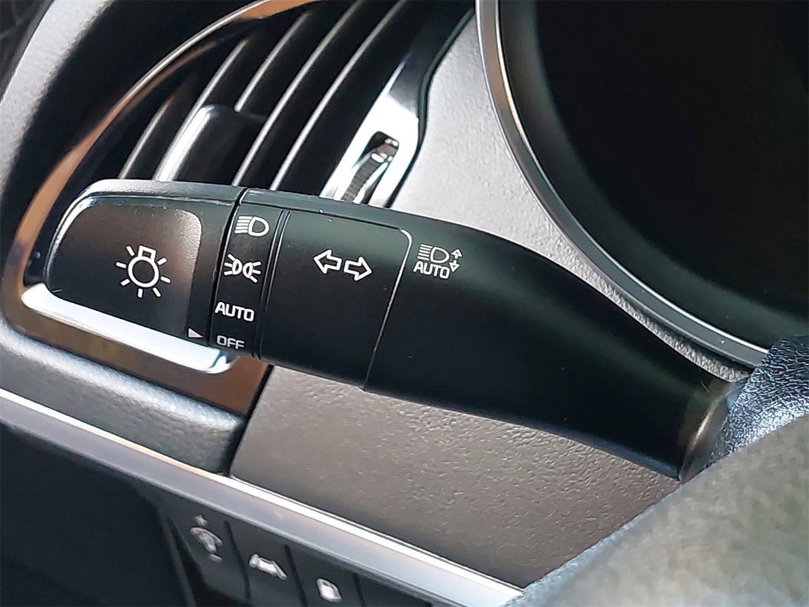 Used 2022 Kia Stinger GT2 w/ Scorpion Package image 21