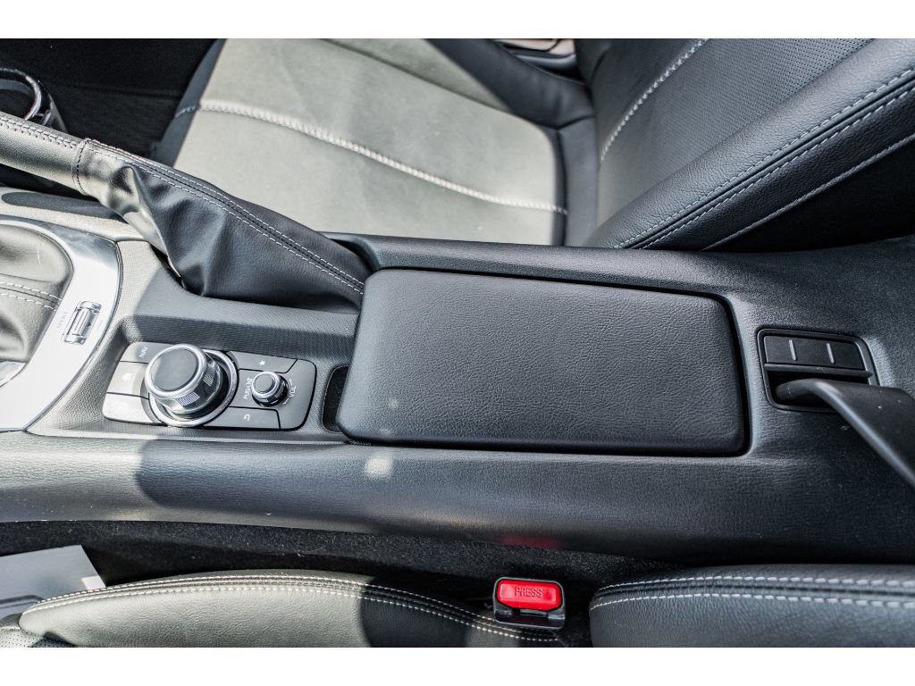 Used 2023 MAZDA MX-5 Miata Grand Touring w/ Weather Package image 19