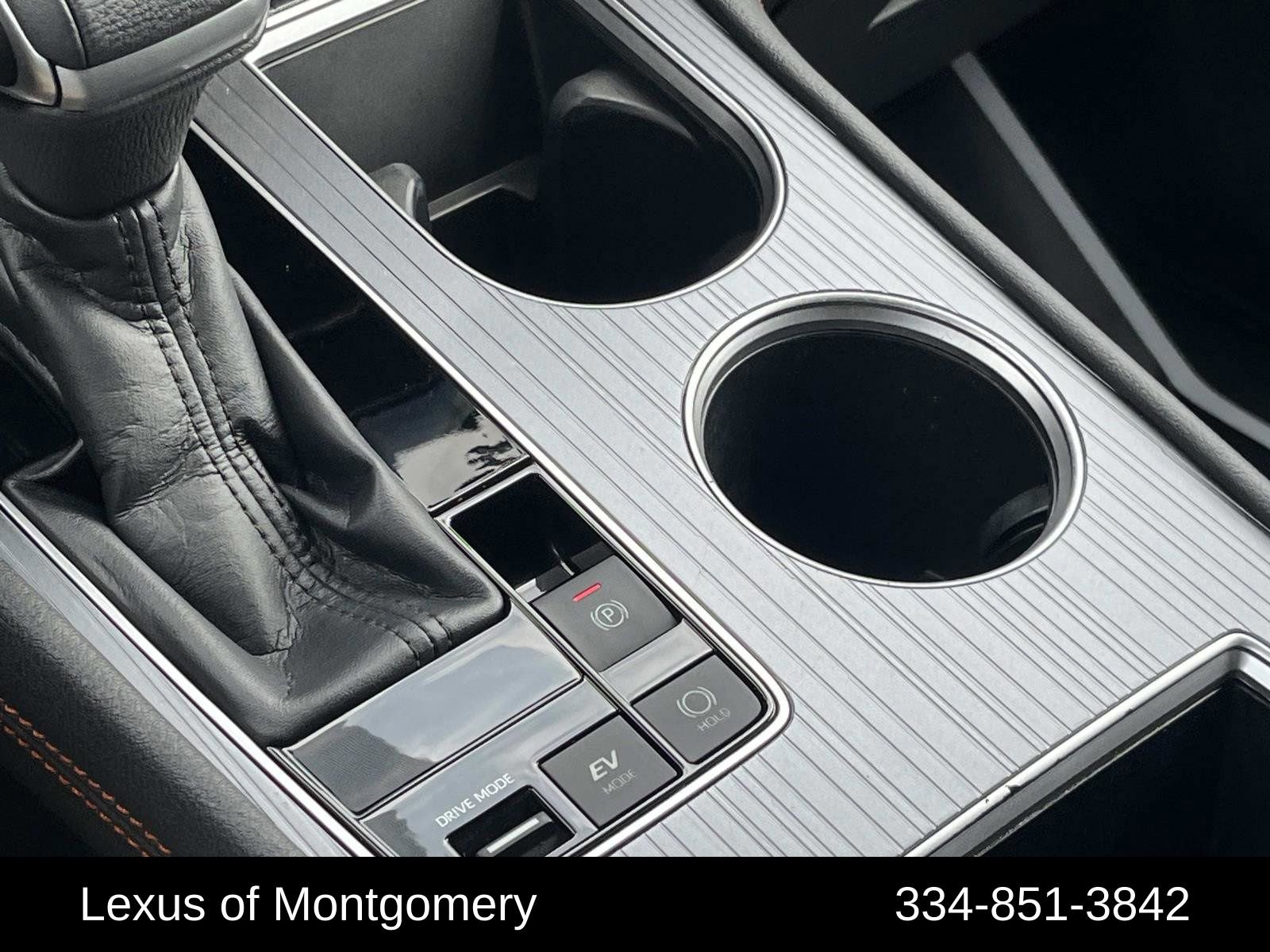 Used 2021 Toyota Sienna XSE image 28