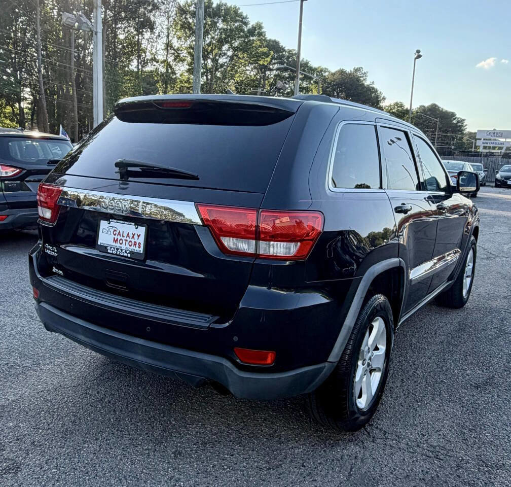 Used 2011 Jeep Grand Cherokee Laredo AWD/4WD image 6