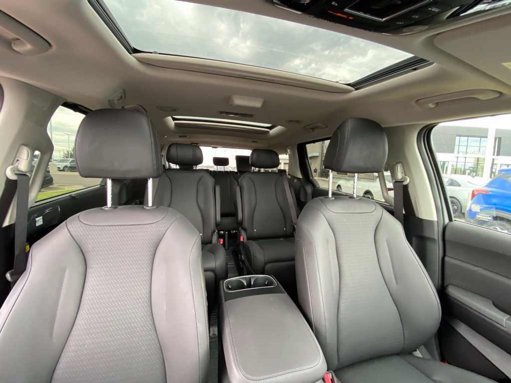 New 2026 Kia Carnival SX Prestige FWD image 32