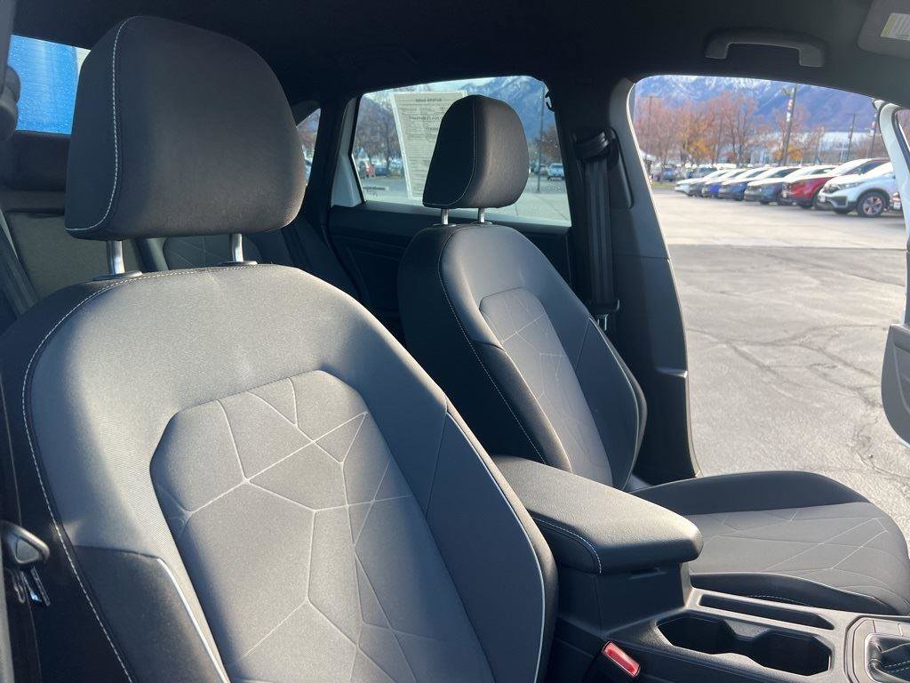 Used 2025 Volkswagen Jetta Sport image 30