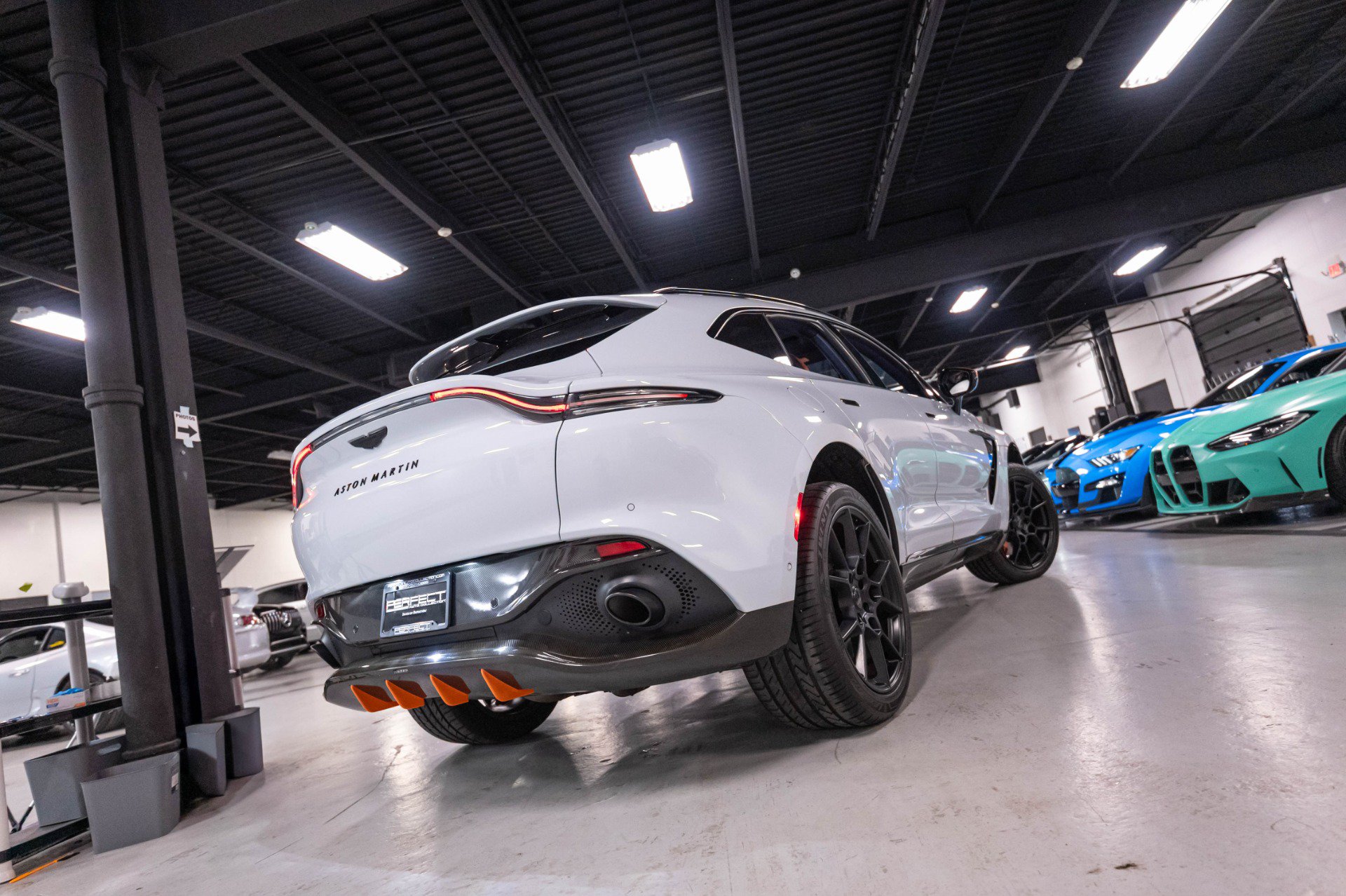 Used 2021 Aston Martin DBX AWD/4WD image 75