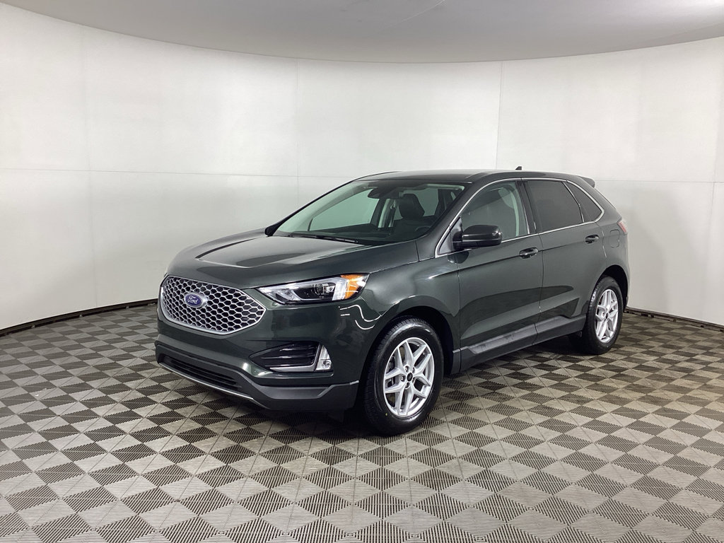 Used 2023 Ford Edge SEL w/ Convenience Package image 5