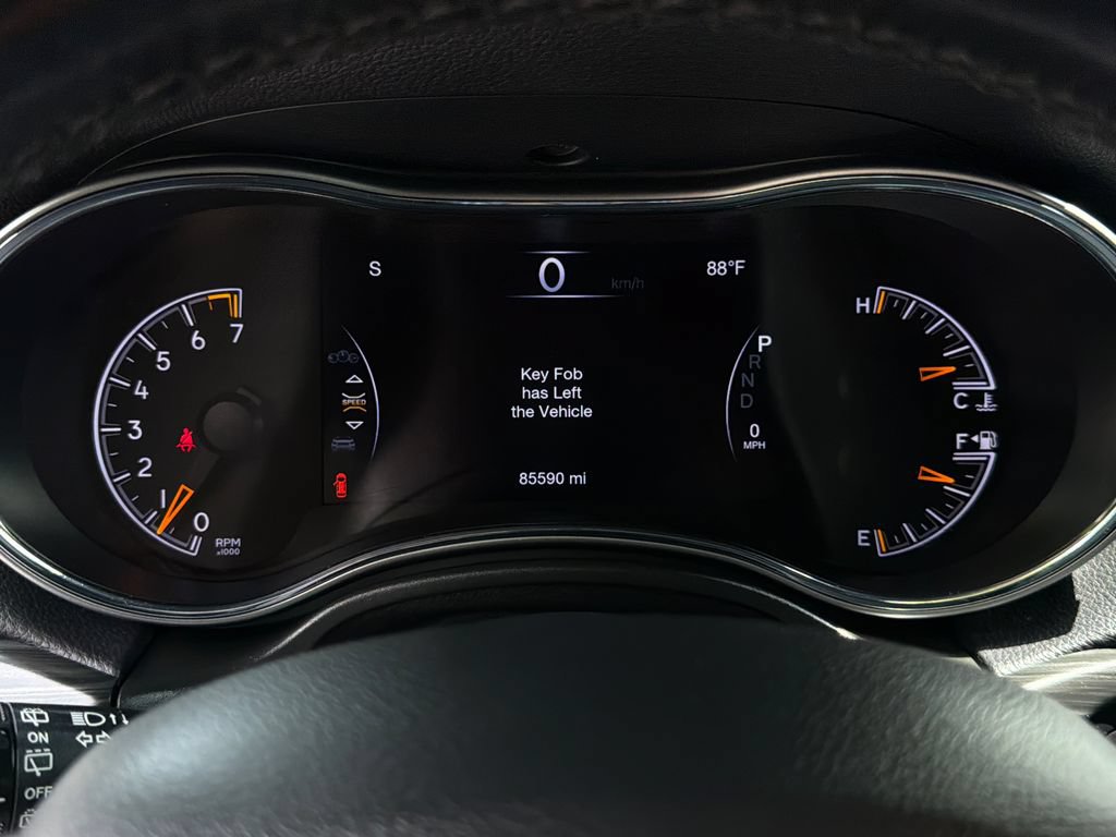 Used 2020 Jeep Grand Cherokee Limited AWD/4WD image 25