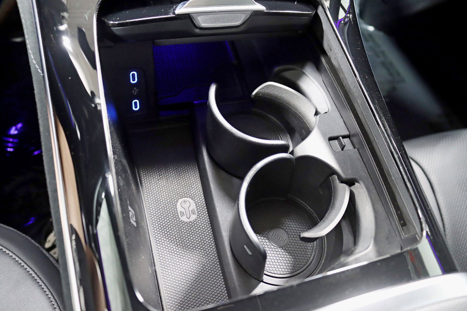 Used 2023 Mercedes-Benz EQE AMG 4MATIC Sedan image 27