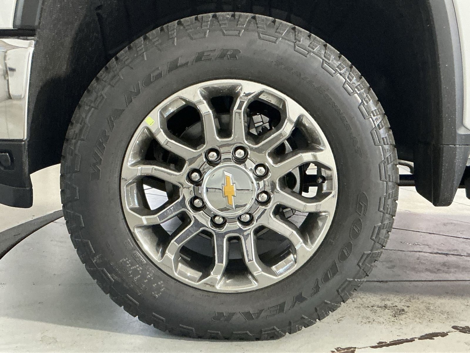 New 2026 Chevrolet Silverado 2500 LTZ w/ LTZ Convenience Package AWD/4WD image 13